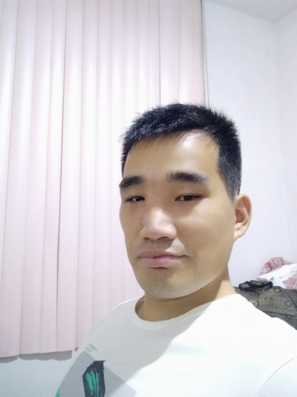 大男孩的第一张照片--晋江征婚网