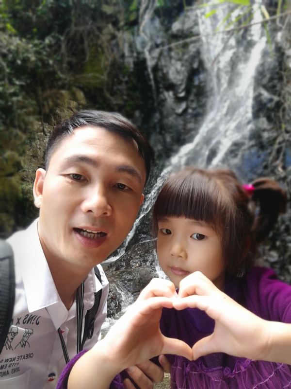 归零的第一张照片--晋江征婚网