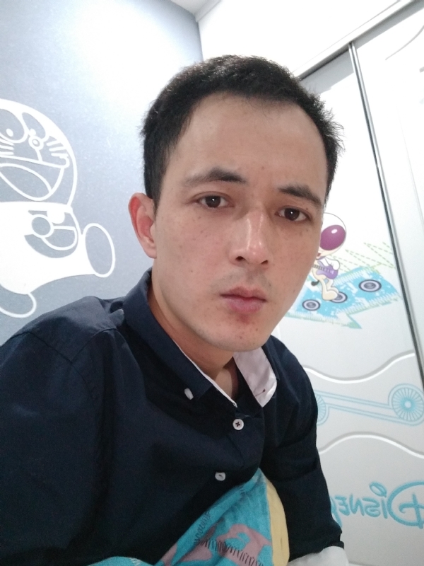 容晨的第一张照片--晋江征婚网