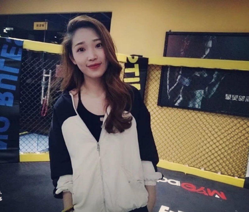 平ling的第三张照片--晋江征婚网