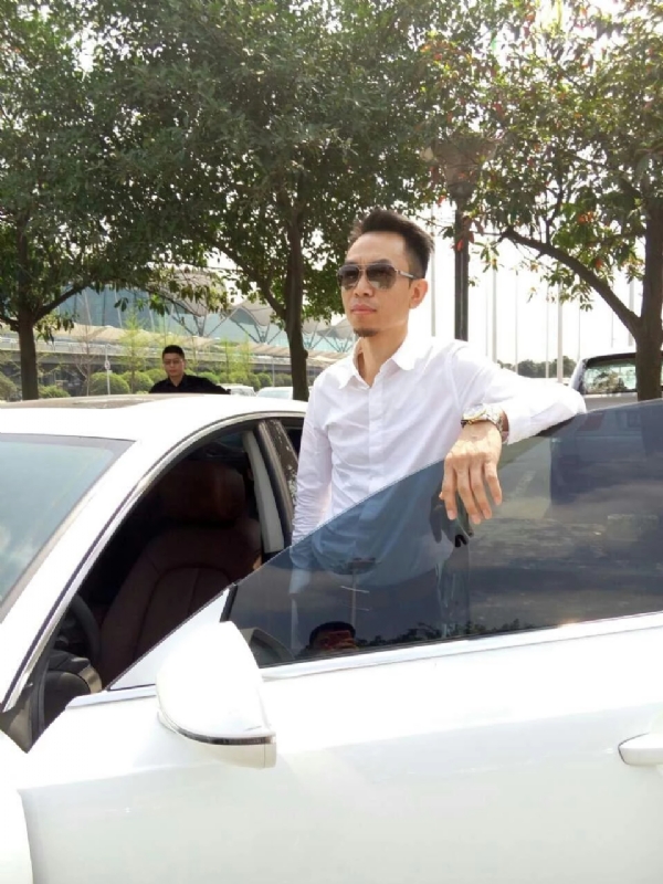 杨岳的第一张照片--晋江征婚网