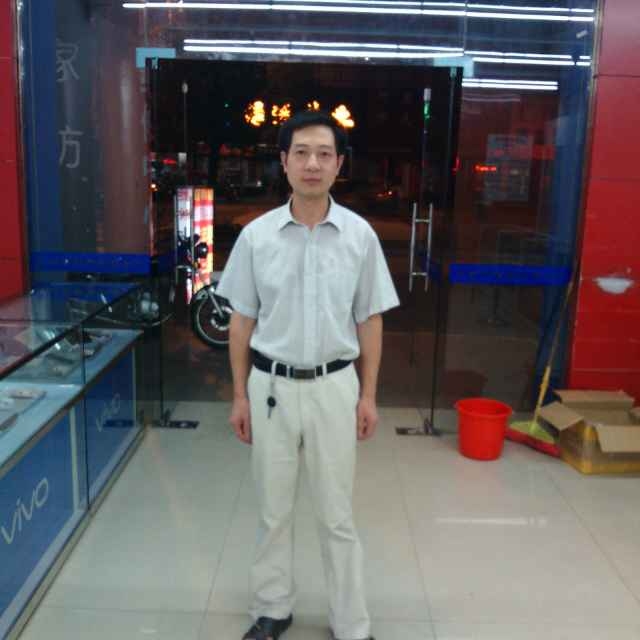 安静的第一张照片--晋江征婚网