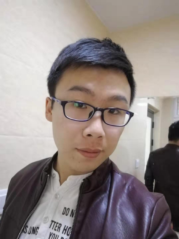 白色的纷飞雪夜的第一张照片--晋江征婚网