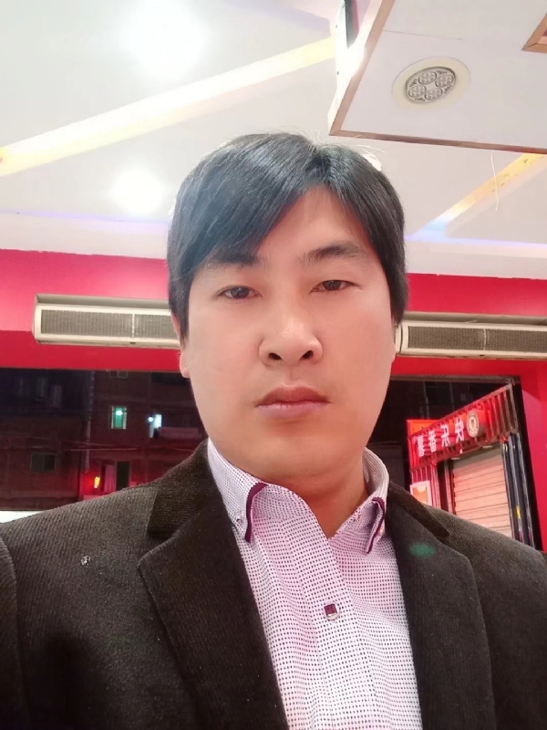 奔跑的第二张照片--晋江征婚网