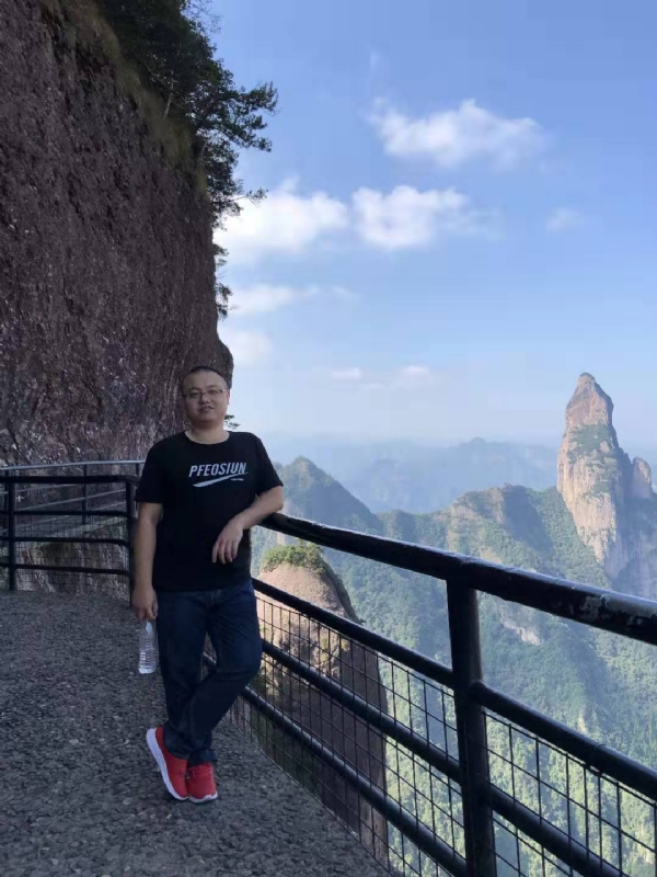 不杵于物的第一张照片--晋江征婚网