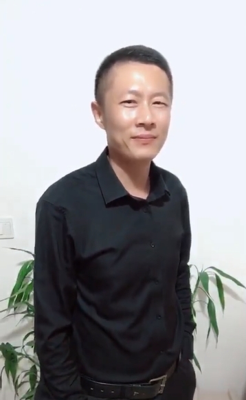 地huhi的第一张照片--晋江征婚网