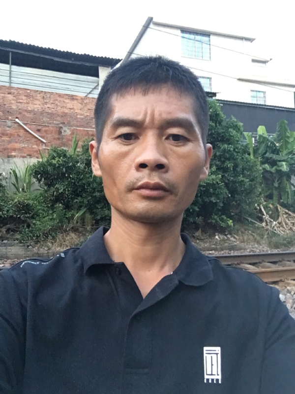 小张的第一张照片--晋江征婚网