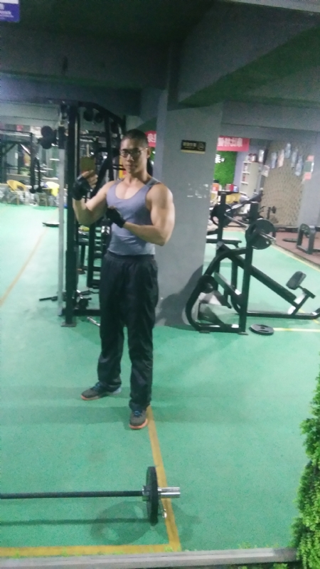 伤心是没有用的的第一张照片--晋江征婚网