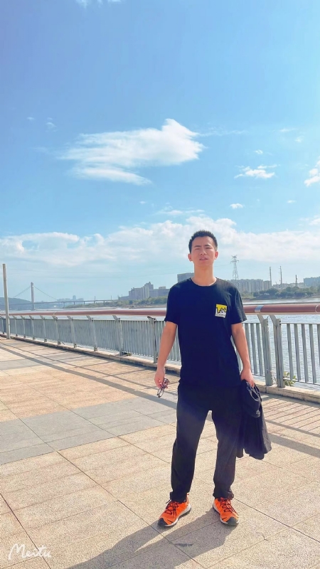 小螃蟹的第一张照片--晋江征婚网