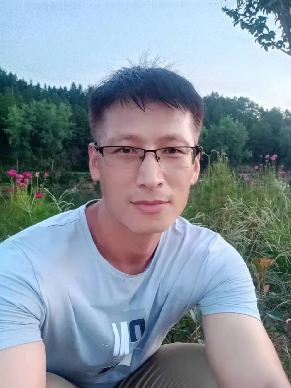 零零柒的第一张照片--晋江征婚网