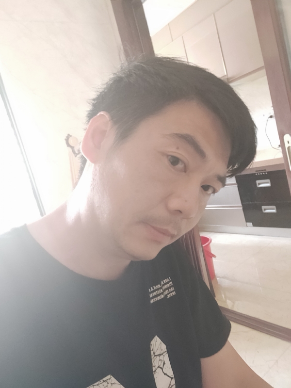 漫步的第二张照片--晋江征婚网