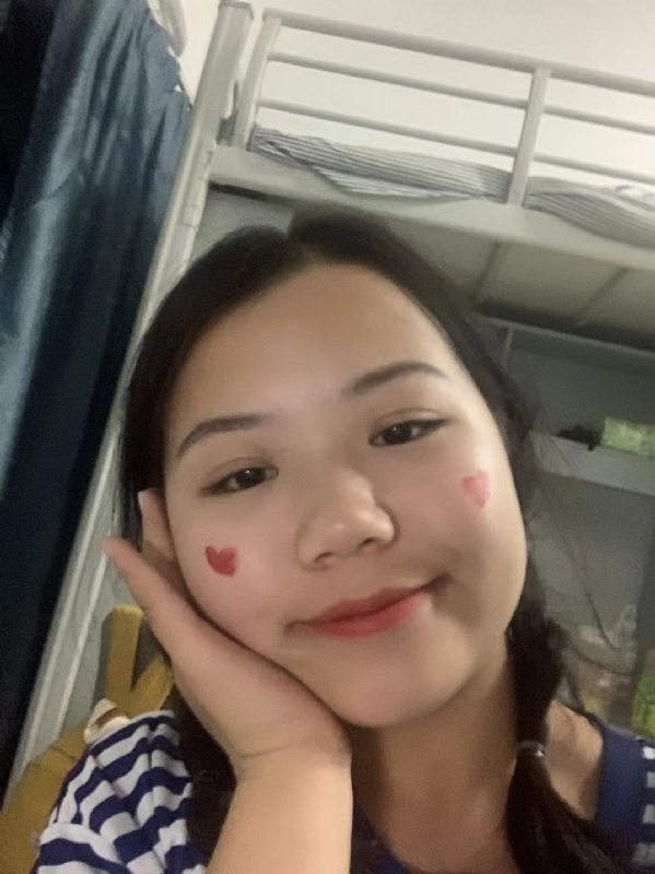 轻轻的一片云的第一张照片--晋江征婚网