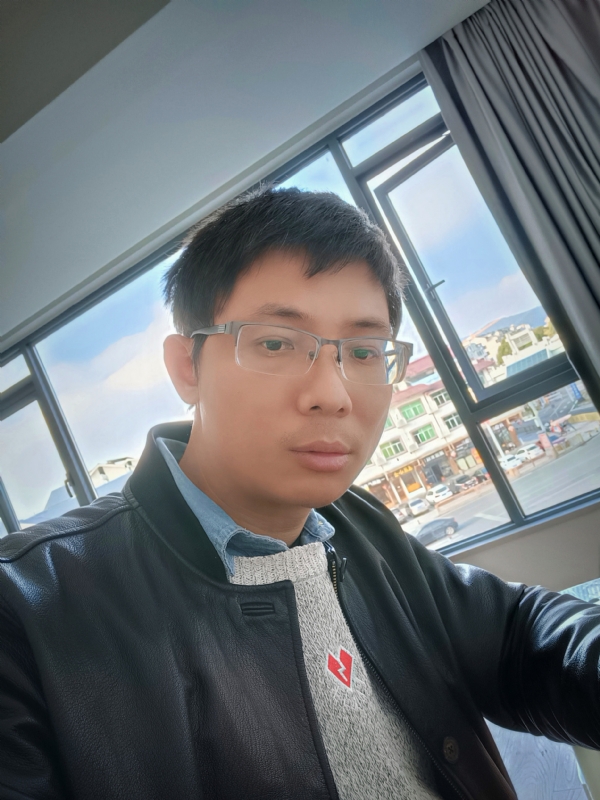 也许只是缺少一个拥抱的第二张照片--晋江征婚网