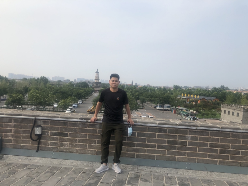 123.向左向右的第一张照片--晋江征婚网