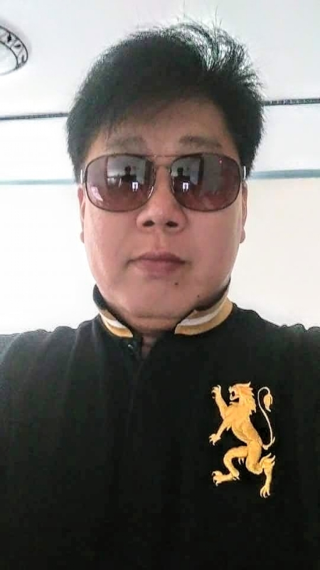 含笑半步癲的第二张照片--晋江征婚网