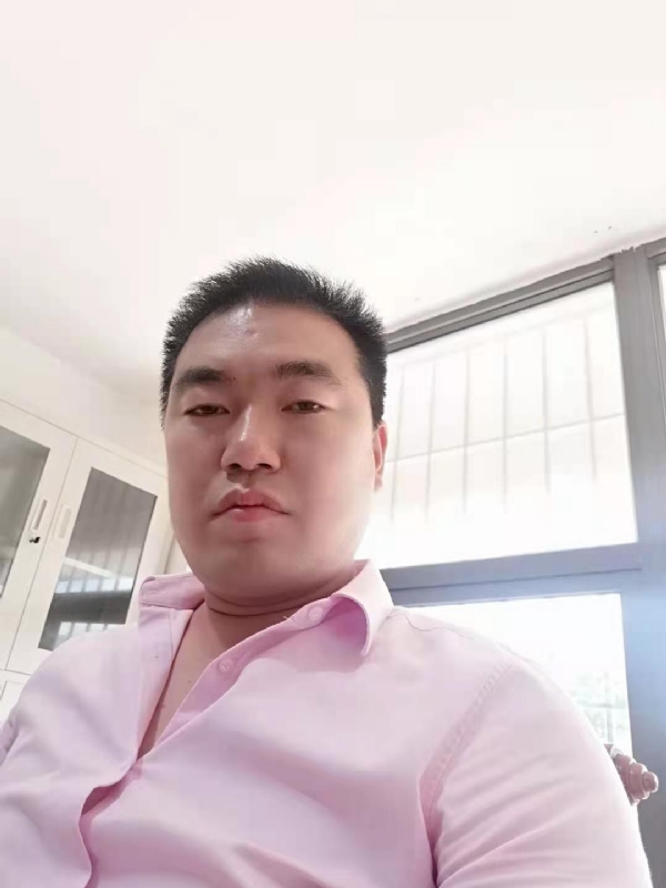 命运的打拼的第一张照片--晋江征婚网