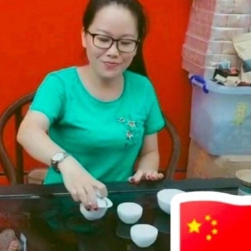 妖娆的第一张照片--晋江征婚网