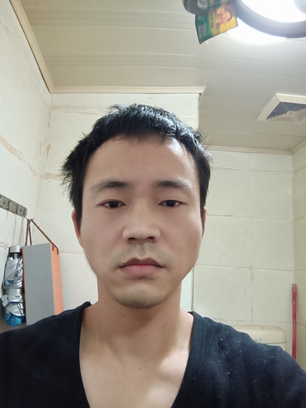 守望天空的第一张照片--晋江征婚网