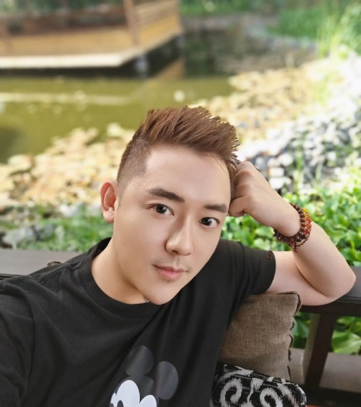 黄家豪的第二张照片--晋江征婚网