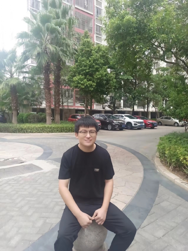 等闲的第三张照片--晋江征婚网