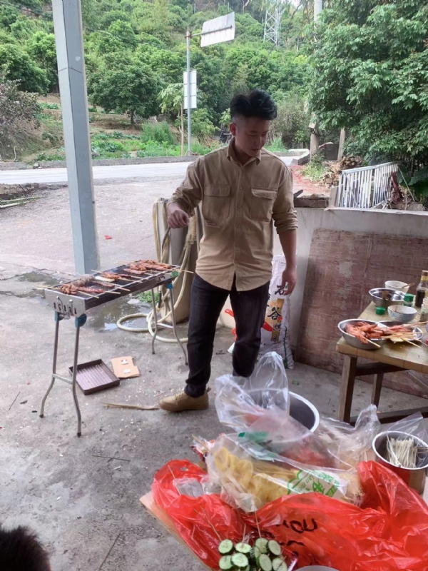 你黑我哟的第一张照片--晋江征婚网