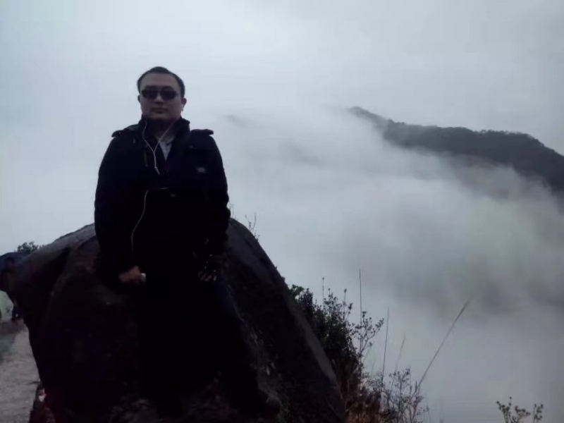 如影随形的第三张照片--晋江征婚网