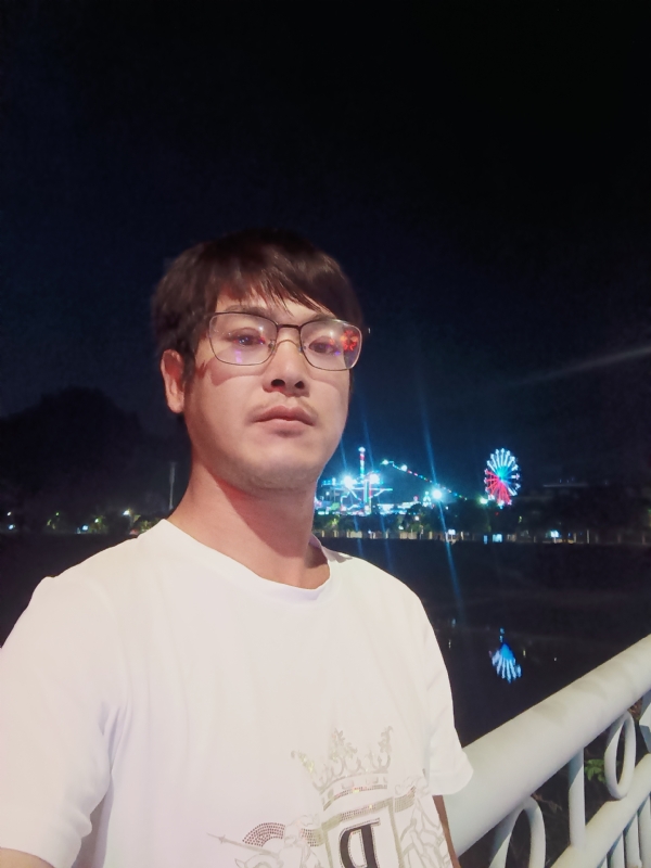 任豐的第一张照片--晋江征婚网