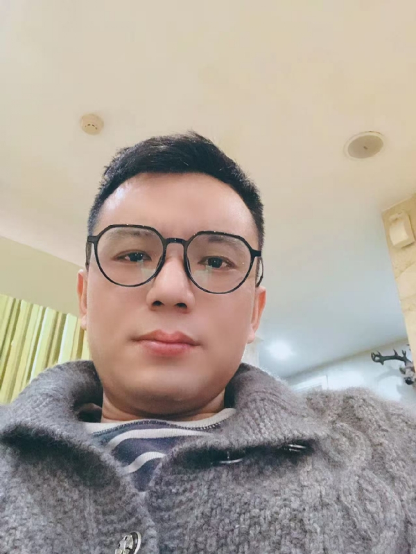 失神的第一张照片--晋江征婚网